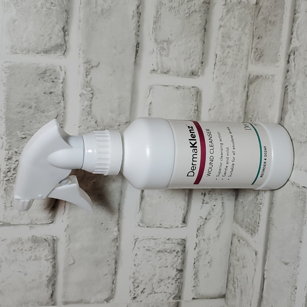 DermaKlenz 8 fl oz Wound Cleanser by DermaRite